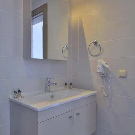 Hotel Delmar &