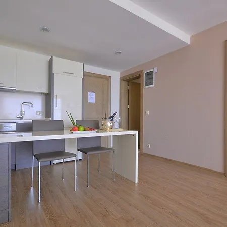 ホテル Delmar & 3*